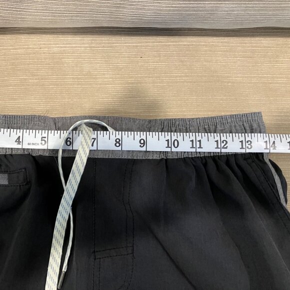 Vuori Banks Short Size S Black 9" Inseam - Picture 4 of 6